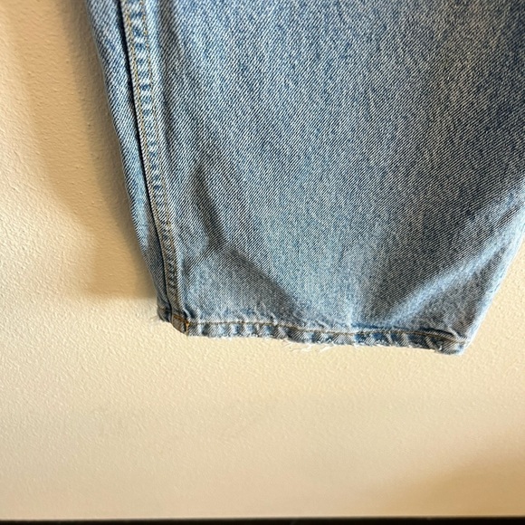 BDG Lightwash High Waisted Raw Hem Wide Leg Jean 27 - Picture 9 of 10